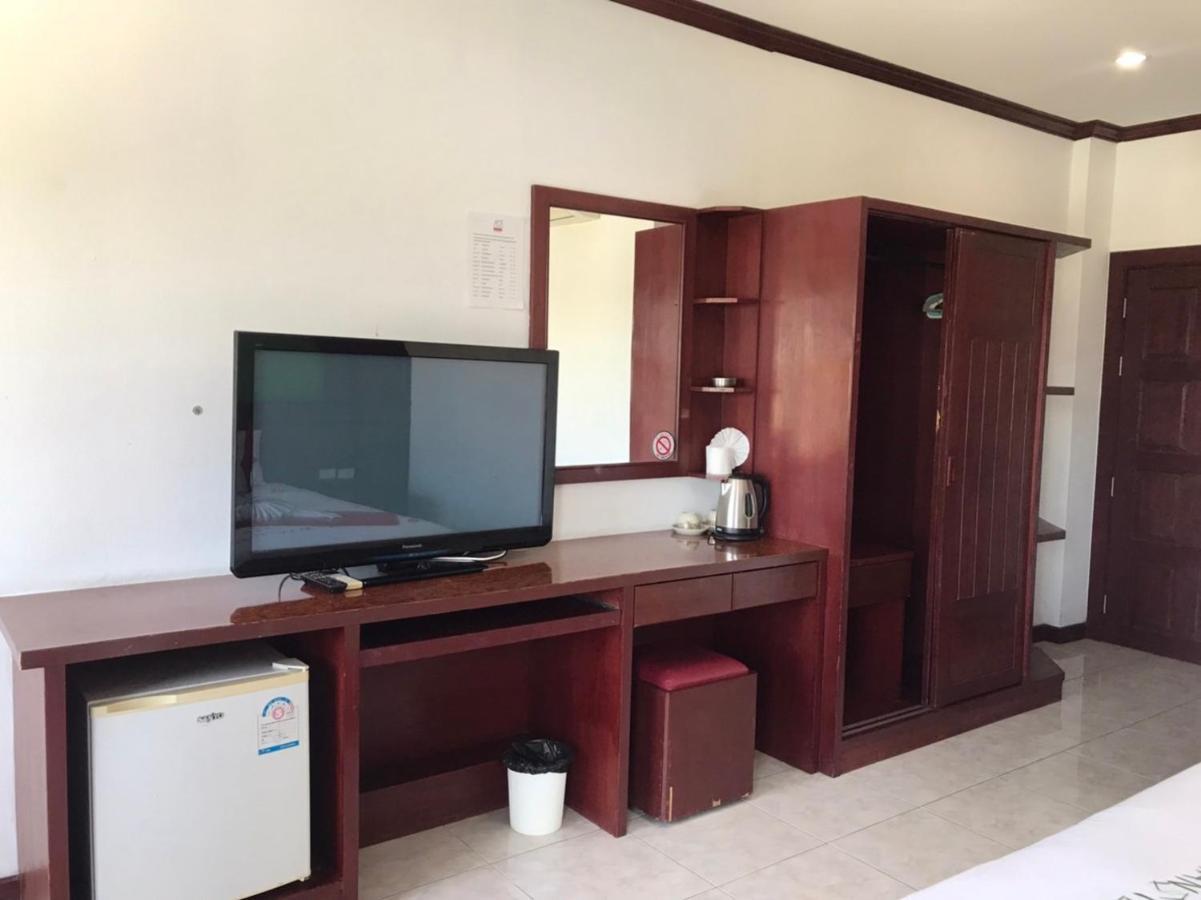 Art Mansion Patong Phuket Thailand Hotel Buitenkant foto